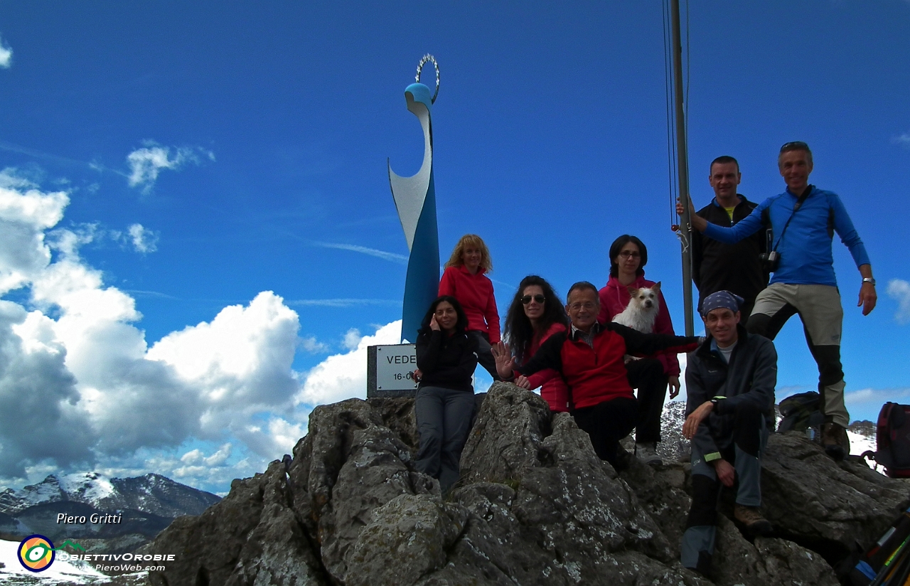 02 In vetta al Corno Zuccone (1458 m.) -autoscatto.JPG